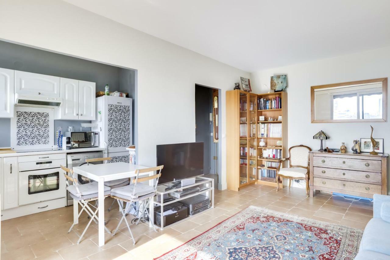 Charming Apartment With Terrace By Weekome Paris Exteriör bild
