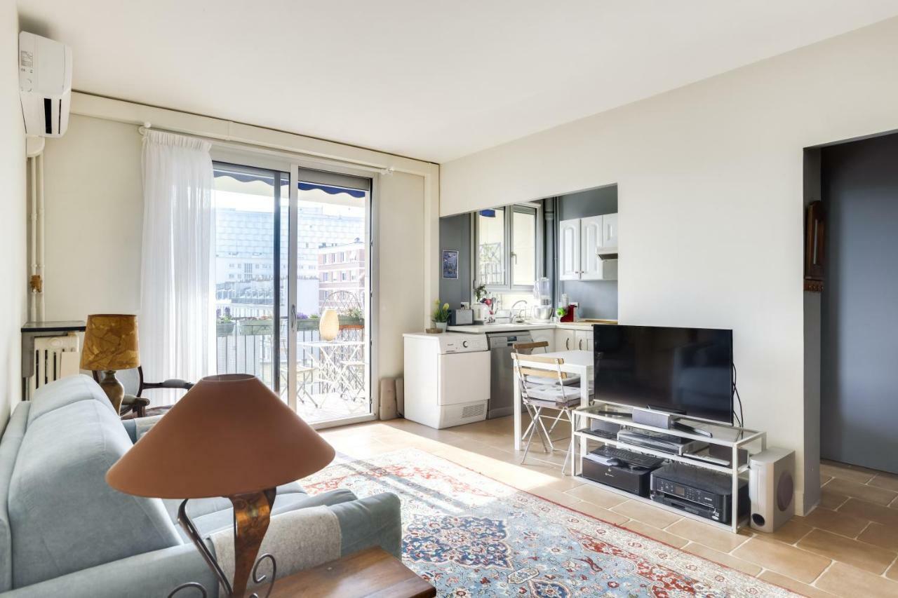 Charming Apartment With Terrace By Weekome Paris Exteriör bild