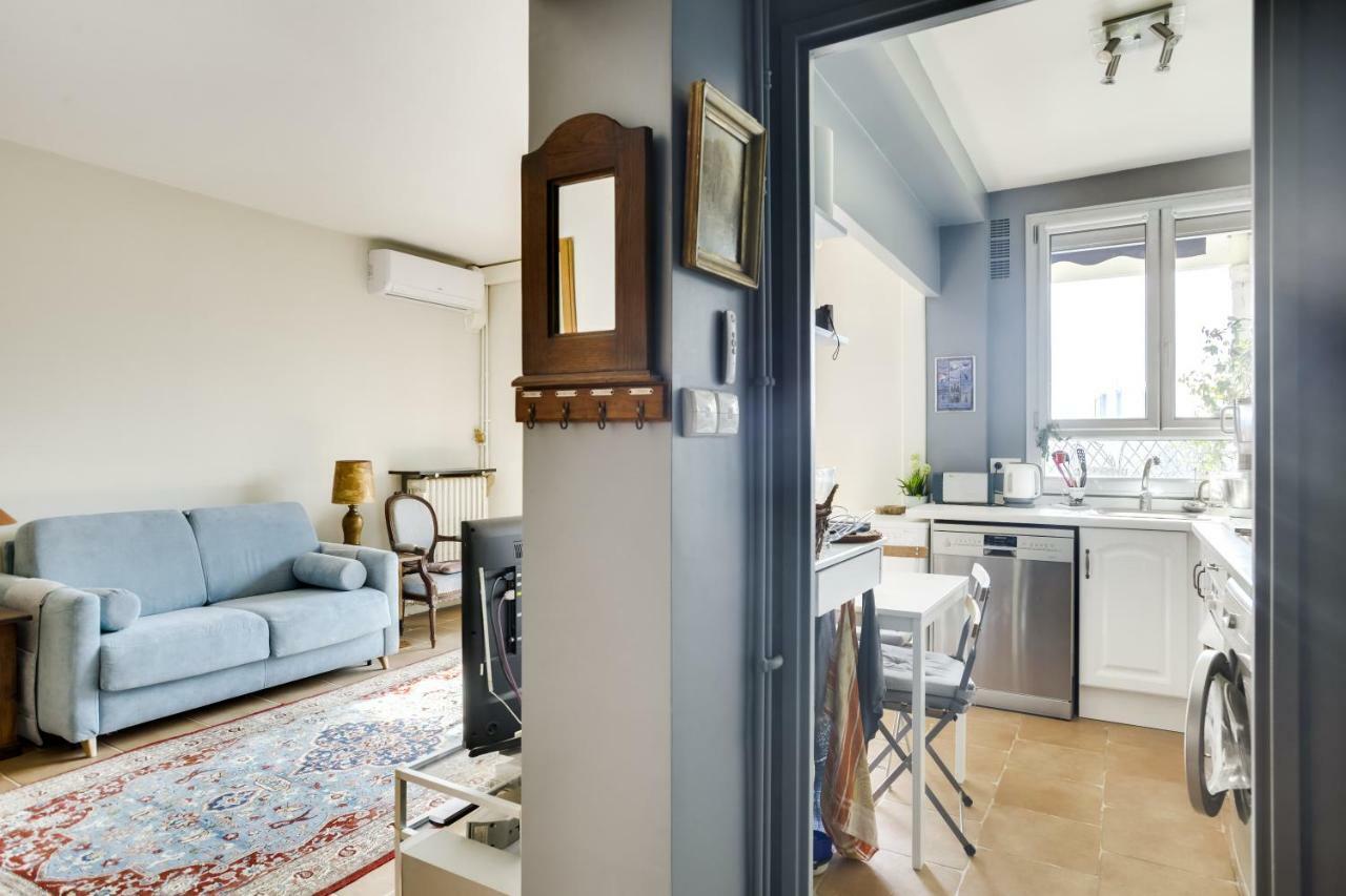 Charming Apartment With Terrace By Weekome Paris Exteriör bild